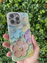 15 Pro Max Papatya Desenli Kamera Korumalı Parlak Kılıf