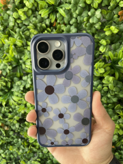 15 Pro Max Mavi Renk Papatya Desenli Kılıf