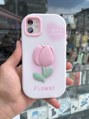 iPhone 11 Uyumlu 3D Lale Kabartmalı Darbeye Dayanıklı Telefon Kılıfı