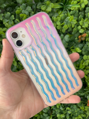 iPhone 11 Uyumlu Dalgalı Renkli Kabartmalı Transparan Kılıf