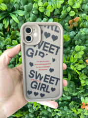 iPhone 11 Yumuşak Kamera Korumalı Kahverengi Desenli Kılıf
