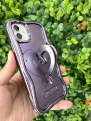 iPhone 11 Yanları Yumuşak Kalp Desenli Standlı Kılıf MOR RENK