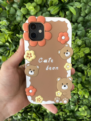 iPhone 11 Ayıcık Desenli Üstün Korumalı Kabartma 3D Kılıf