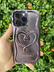 iPhone 14 Pro Max Uyumlu Kalp Desenli Tutamaçlı Standlı Kılıf Mor Renk