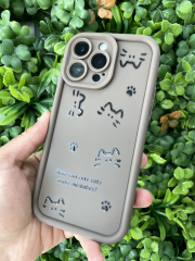 iPhone 14 Pro Max Uyumlu Yumuşak Kamera Korumalı Baskılı Kahverengi Desenli Kılıf