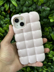 iPhone 13-14 Uyumlu 3D Dalgalı Dilimli Puf Şişkin Kamera Çıkıntılı Kılıf Toz Pembe