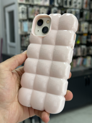 iPhone 13-14 Uyumlu 3D Dalgalı Dilimli Puf Şişkin Kamera Çıkıntılı Kılıf Toz Pembe