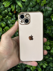 iPhone 13-14 Logolu Yumuşak Kılıf Gold Renk Kamera Korumalı