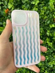 Apple iPhone 13 - 14 Uyumlu Dalgalı Renkli Kabartmalı Transparan Kılıf