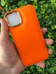 iPhone 13 - 14 Uyumlu Slikon Turuncu Puf Kılıf