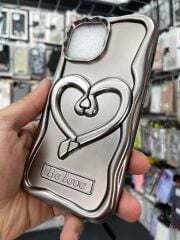 iPhone 13 - 14 Uyumlu Gri Renk Kalp Desenli Stand Olabilen Tutamaçlı Kılıf
