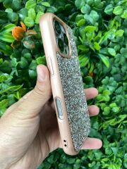 iPhone 16 Pro Max Uyumlu Parlak Taşlı Kılıf Çöl Renk Yanları Slikon Üstün Korumalı
