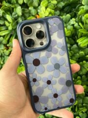 iPhone 16 Pro Uyumlu Papatya Desenli Mavi Kılıf Kenar ve Kamera Korumalı