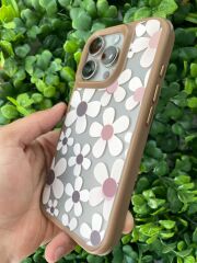 iPhone 16 Pro Uyumlu Papatya Desenli Çöl Titanyum Rengiyle Birebir Uyumlu Kılıf Kamera Korumalı