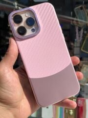 iPhone 16 Pro Max Uyumlu Pembe Üstü Karbon Desenli Kirlenmeyen Sert Mika Kapak İnce