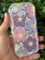 iPhone 15 Uyumlu Kamera Korumalı Yanları Slikon Çiçek Desenli Kılıf mor