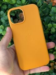 iPhone 15 Uyumlu Deri Lansman Logolu Kılıf Turuncu Renk