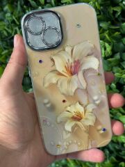 iPhone 15 Uyumlu Çiçekli Kamera Korumalı Parlak Kılıf