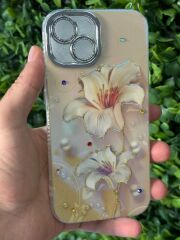 iPhone 15 Uyumlu Çiçekli Kamera Korumalı Parlak Kılıf