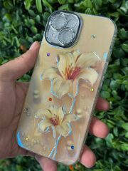 iPhone 15 Uyumlu Çiçekli Kamera Korumalı Parlak Kılıf