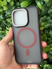 Apple iPhone 15 Pro Uyumlu Kırmızı Çizgili Siyah Slikon Koruması Yüksek Kılıf