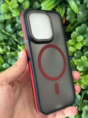 Apple iPhone 15 Pro Uyumlu Kırmızı Çizgili Siyah Slikon Koruması Yüksek Kılıf