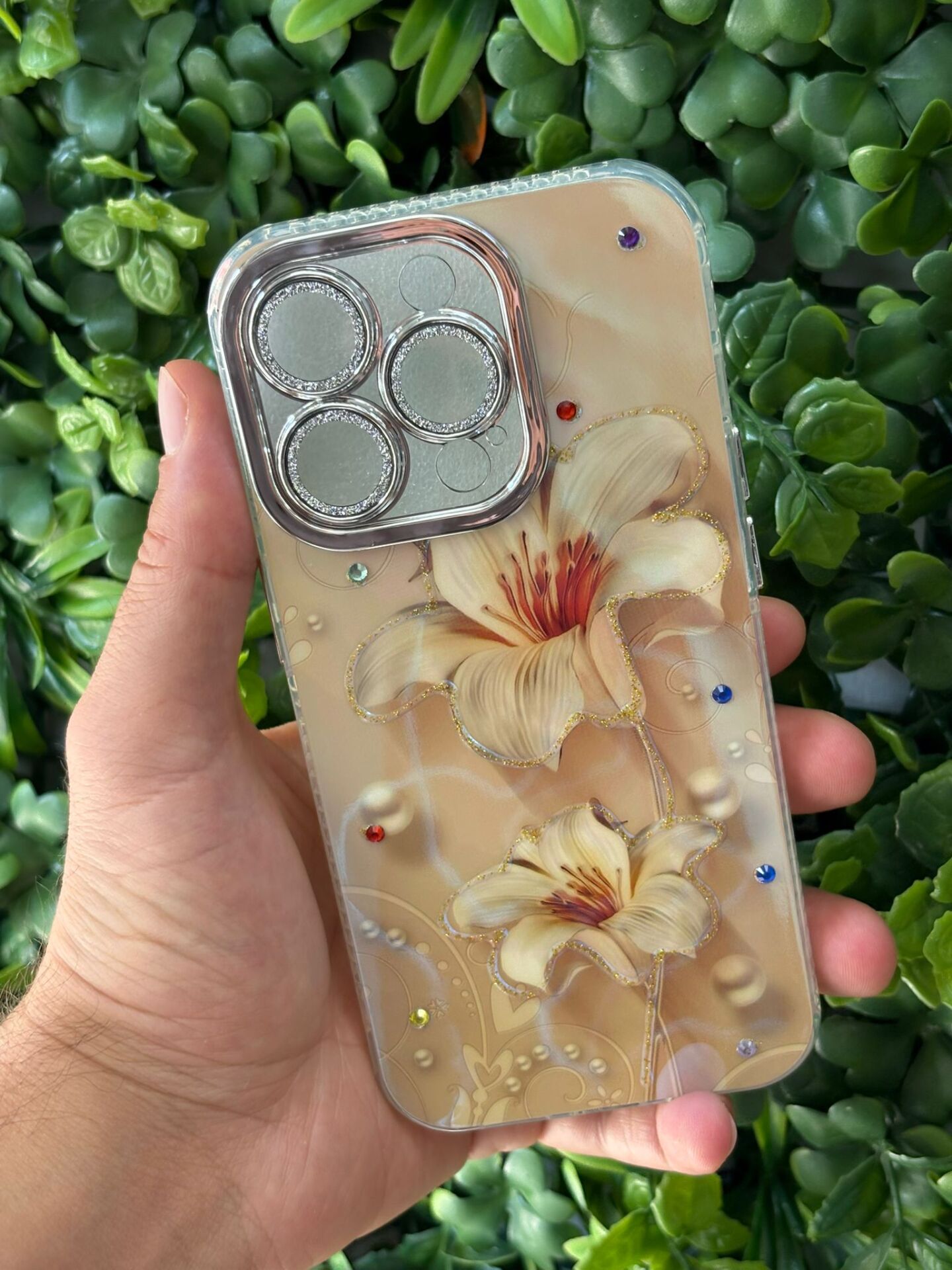 Apple iPhone 15 Pro Uyumlu Desenli Kamera Korumalı Slikon Kılıf