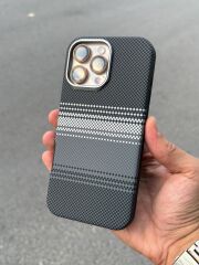 iPhone 16 Pro Max Karbon Desenli Kılıf – Gri Siyah, Kalın ve Dayanıklı