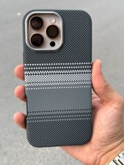 iPhone 16 Pro Max Karbon Desenli Kılıf – Gri Siyah, Kalın ve Dayanıklı
