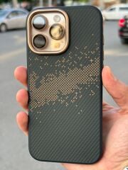 iPhone 16 Pro Max Karbon Desenli Kılıf – Kahverengi Siyah, Kalın ve Şık - ÇÖL RENK İÇİN