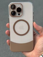 iPhone 16 Pro Max Mika Kılıf – İki Parça, Şeffaf ve Çöl Rengine Uyumlu Kahverengi Magsafe