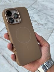iPhone 16 Pro Max Kalın Kılıf – Çöl Titanyum Rengine Uyumlu, Magsafe Destekli, Süet İç Kaplama