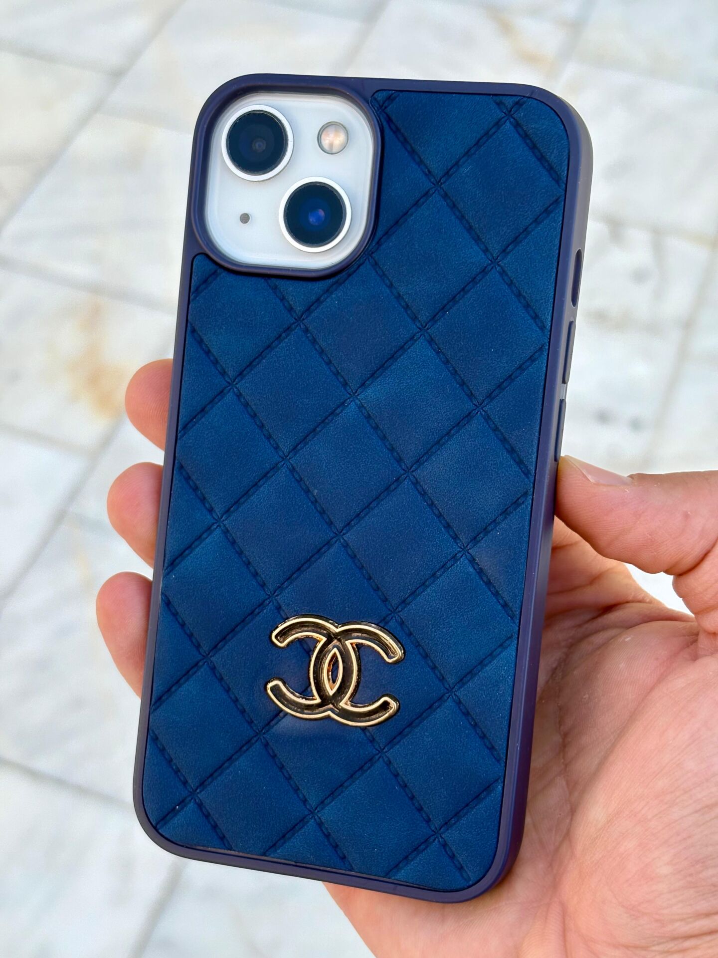 iPhone 13 ve 14 Uyumlu  CC Kılıf – Süet İç Kaplama, Kadifemsi Arka Yüzey Lacivert