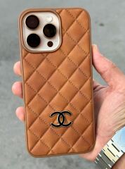 iPhone 16 Pro Max Uyumlu CC Kılıf – Süet İç Kaplama, Kadifemsi Arka Yüzey Kahverengi
