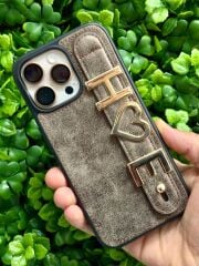Harfli TutamaçlıE ENA Kılıf – Kişiye Özel Şık Koruma - iPhone 16 Pro Max Uyumlu