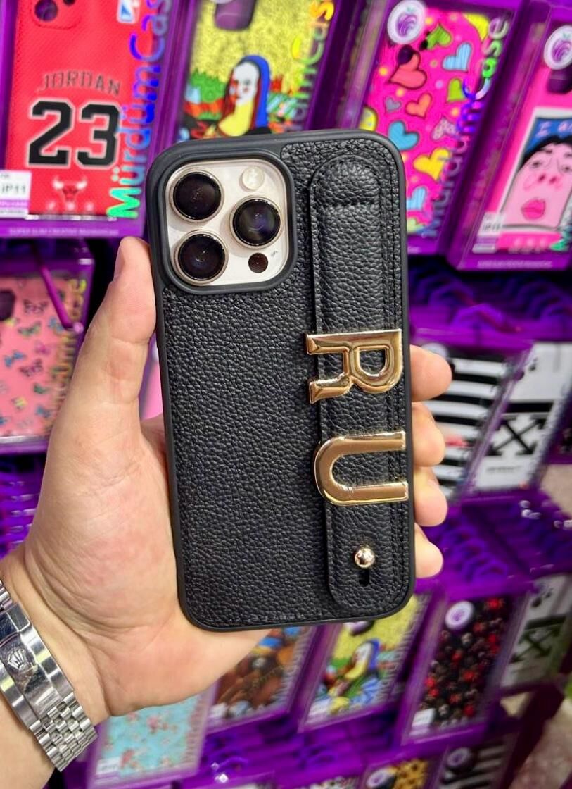 Harfli Tutamaçlı ENA Kılıf ( SİYAH ) Kişiye Özel Şık Koruma - iPhone 16 Pro Max Uyumlu